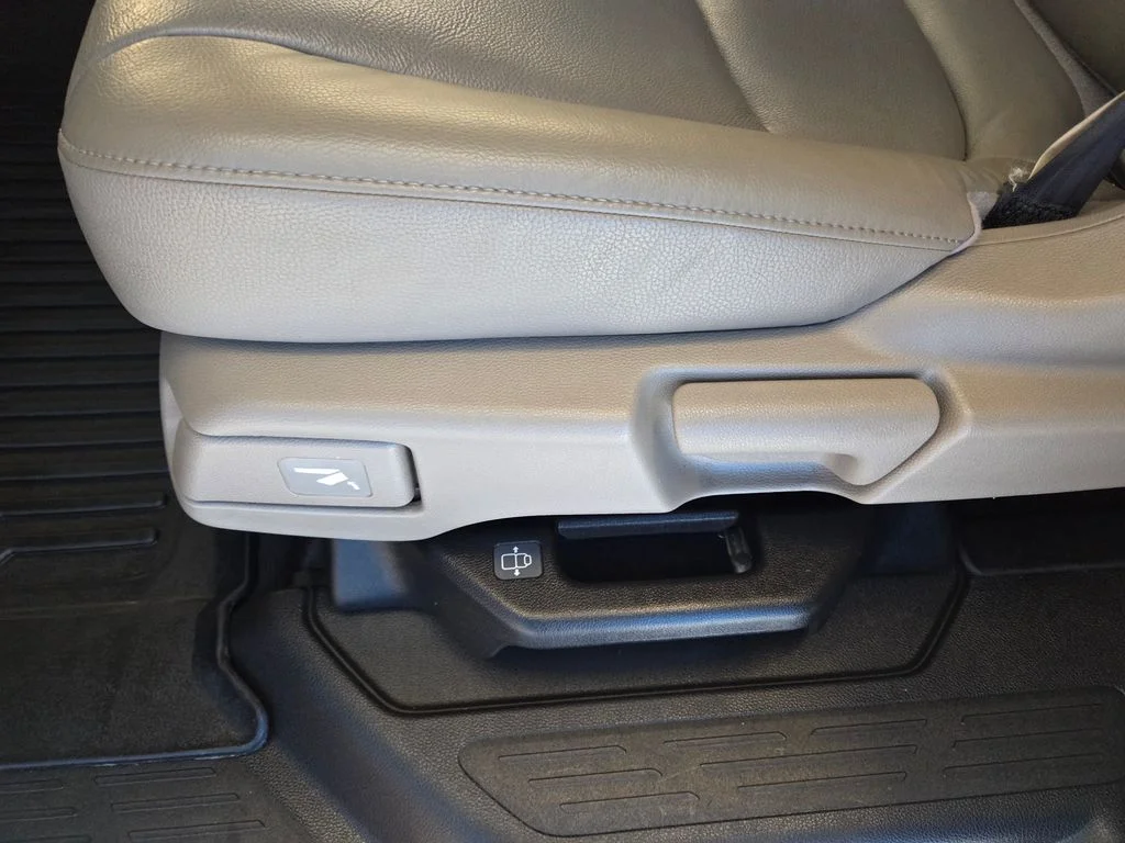 2020 Honda Odyssey EX-L - Photo 24