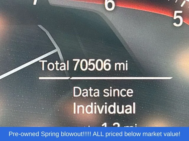 Used 2022 Black BMW sDrive30i image 21