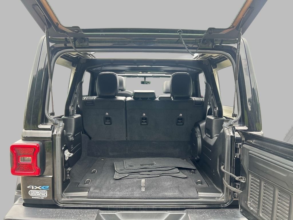 Used 2021 Black Jeep Unlimited Sahara 4xe image 11