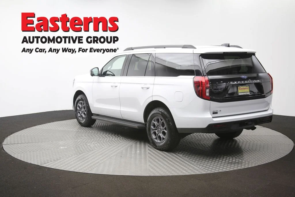 Used 2025 White Ford Active image 64