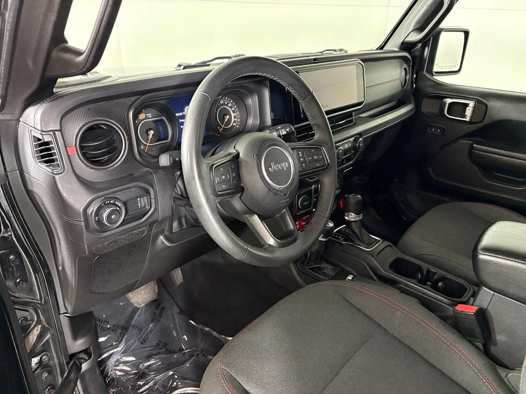 Used 2025 Black Jeep Rubicon image 16