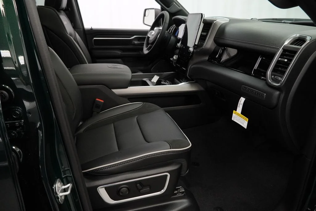 New 2026 Serrano-Green Metallic Exterior Paint RAM Laramie image 37