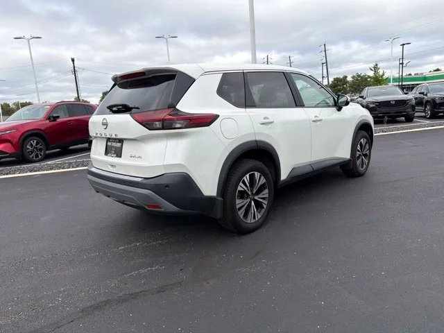 2023 Nissan Rogue SV - Photo 8