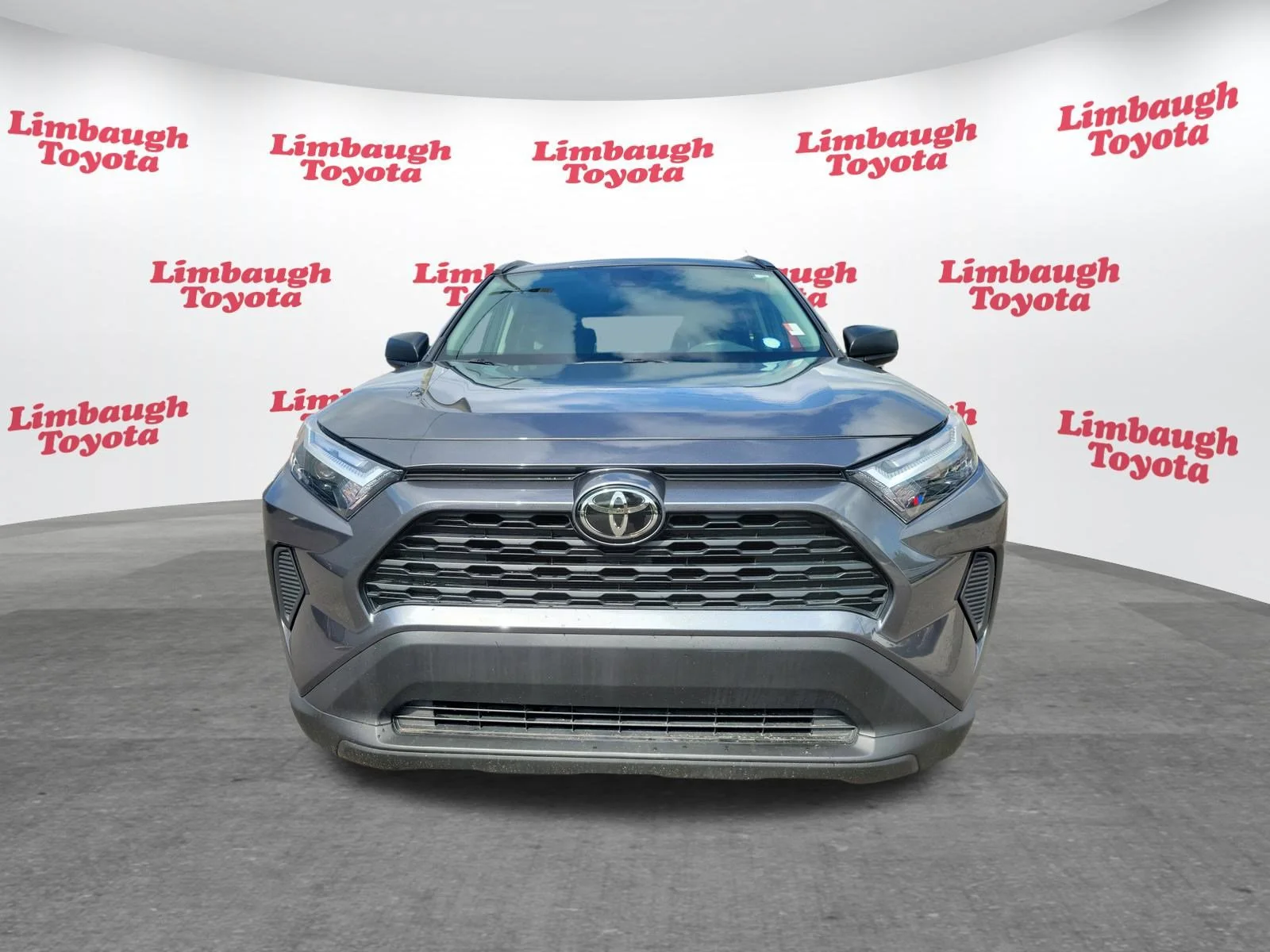 2025 Toyota RAV4 LE - Photo 20