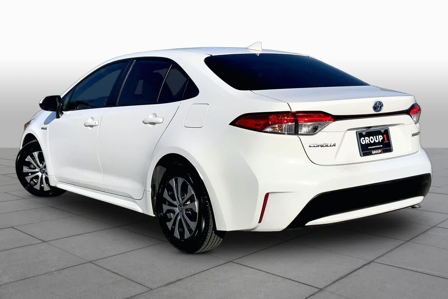 Used 2020 Super White Toyota Hybrid LE image 12
