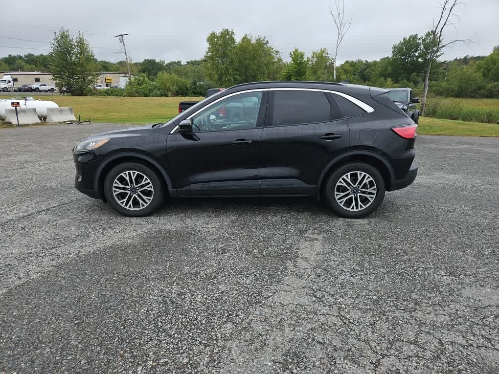 Used 2020 Agate Black Metallic Ford SEL image 2