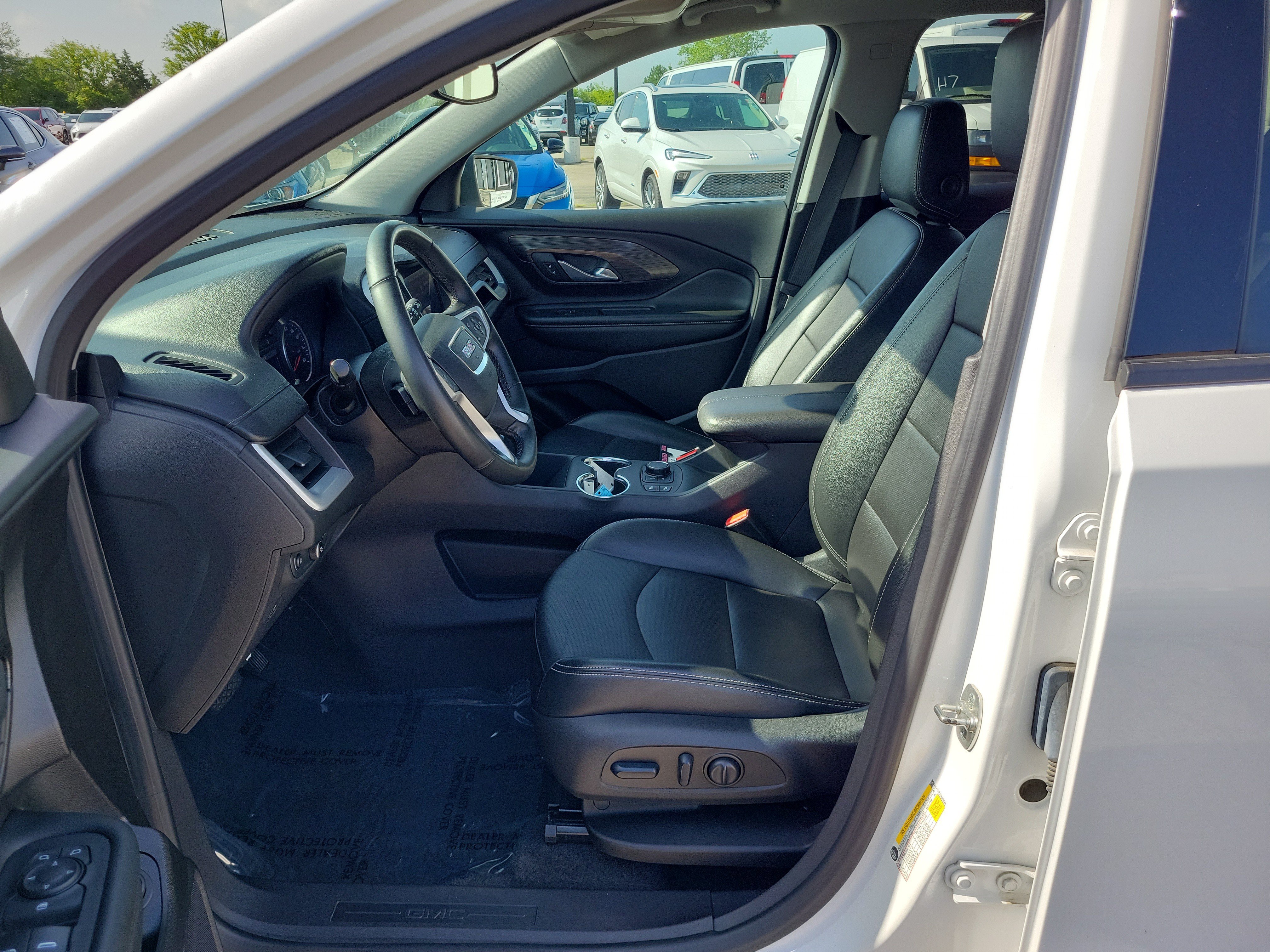 Certified Used 2024 Summit White GMC SLT image 18