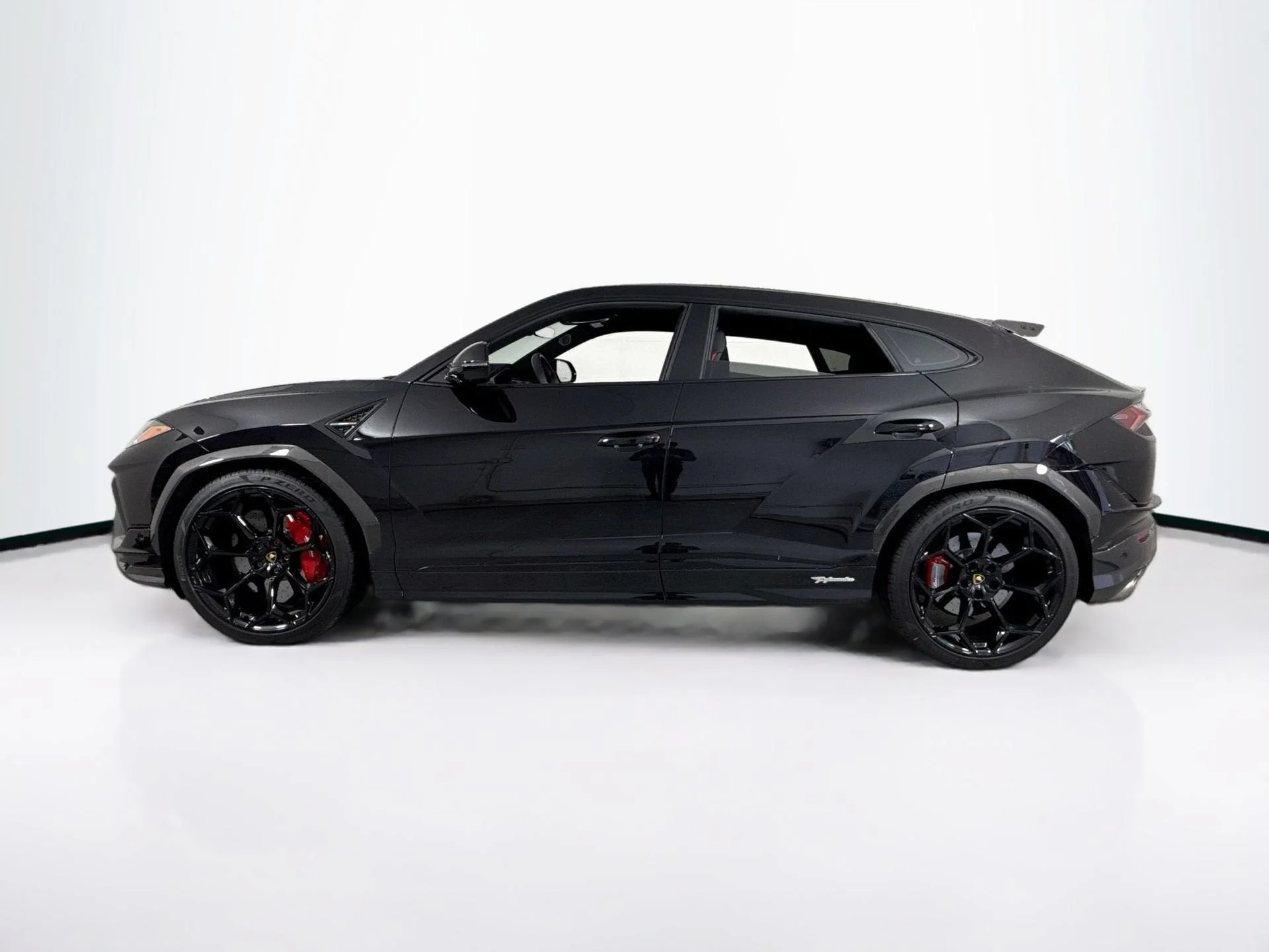 Used 2024 Nero Noctis Metallic Lamborghini Performante image 4