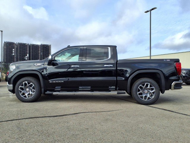 New 2026 Onyx Black GMC SLT image 4