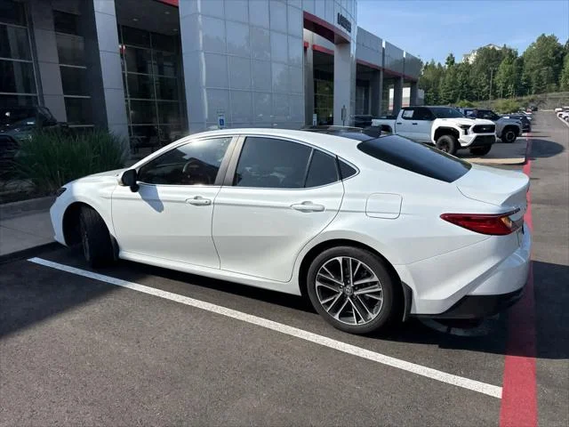 Certified Used 2025 WIND CHILL PEARL Toyota  image 3