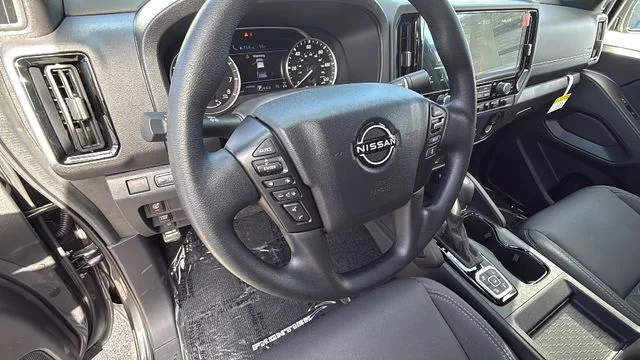 2026 Nissan Frontier SV - Photo 10