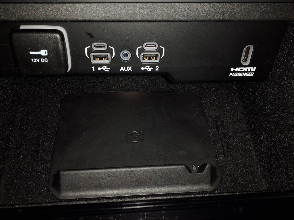 2024 Jeep Grand Wagoneer L Series III - Photo 25