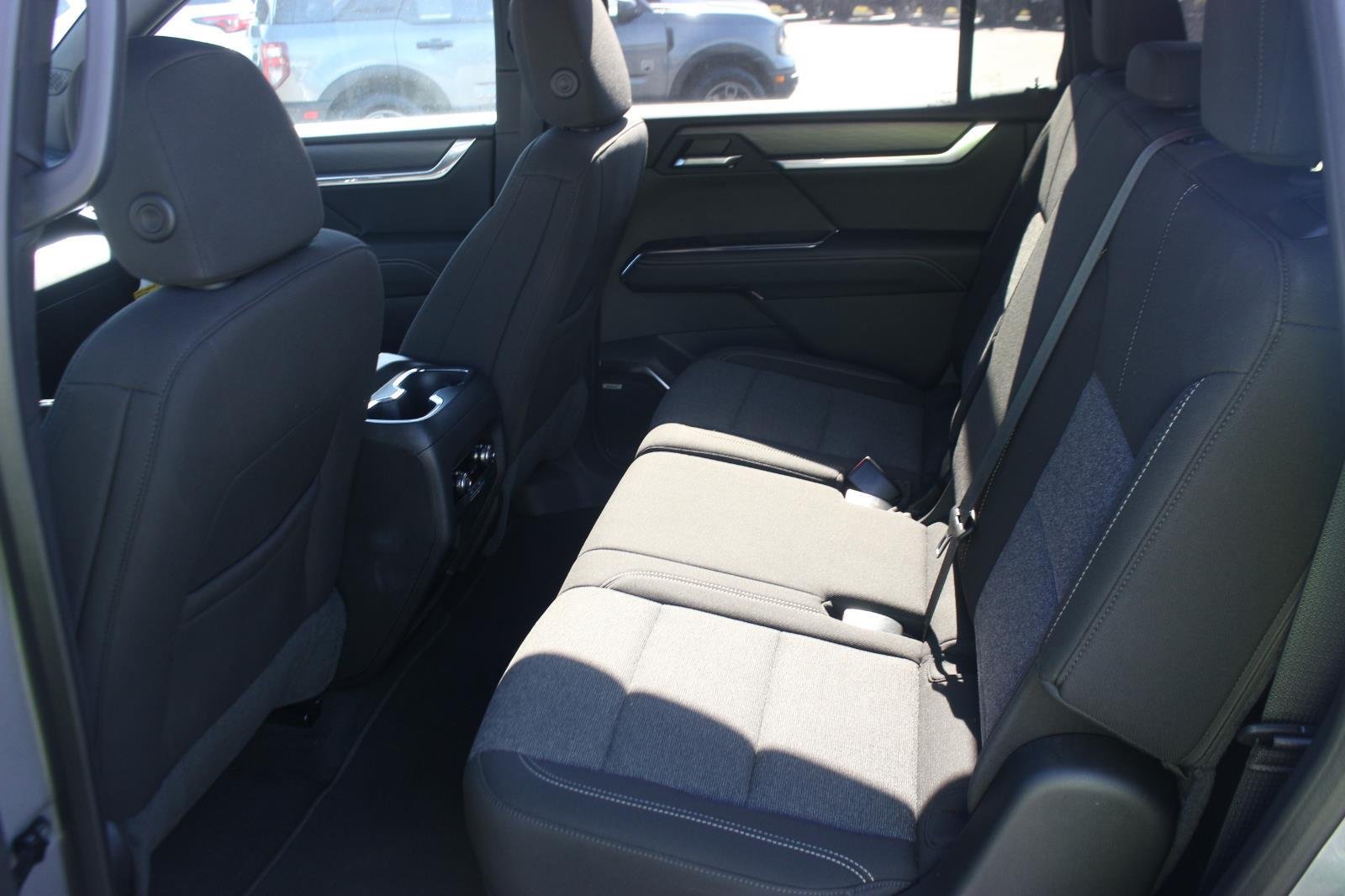 2025 GMC Acadia Elevation - Photo 11