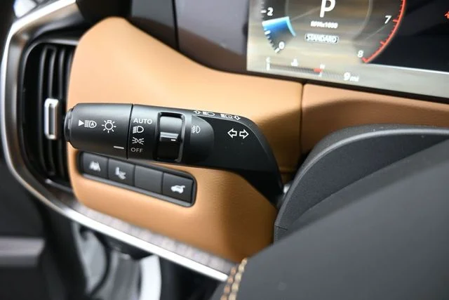 New 2026 Everest White TriCoat Nissan Platinum Reserve image 20