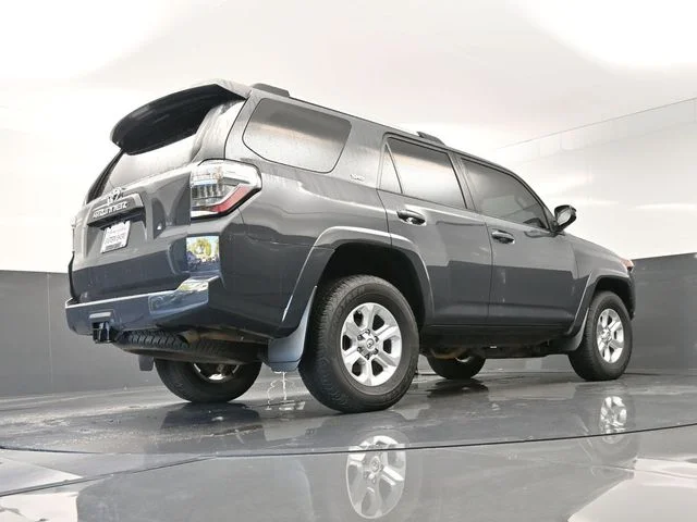 Used 2024  Toyota SR5 image 37