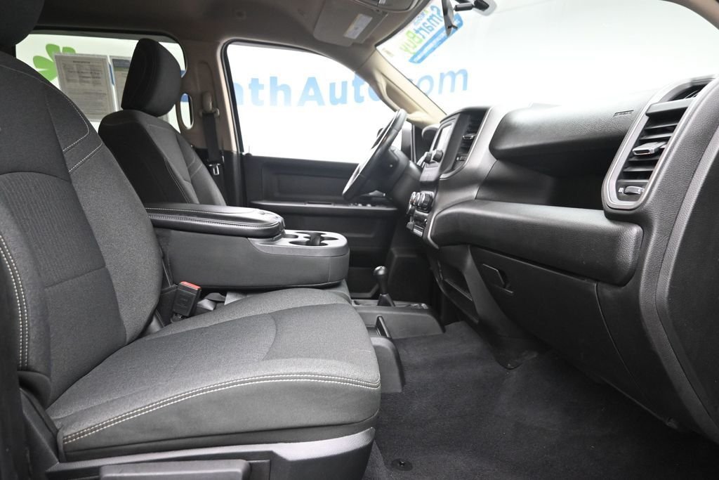Used 2019 Silver Ram Tradesman image 9