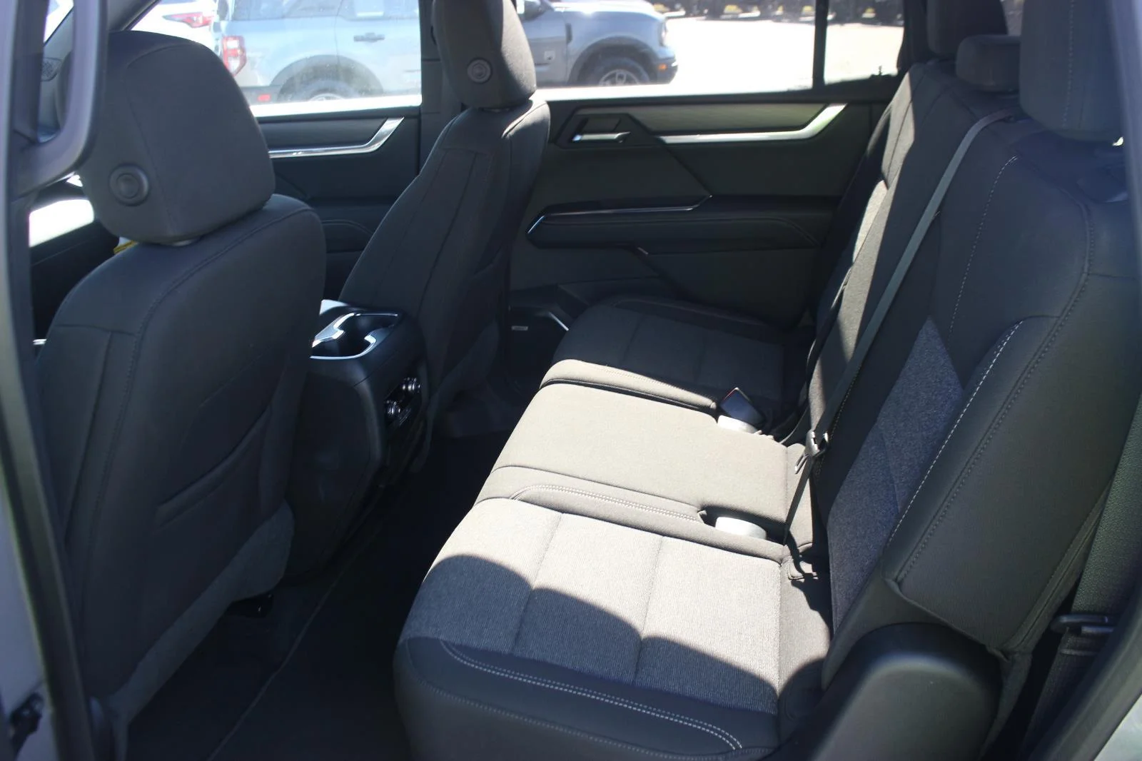 New 2025 Sterling Metallic GMC Elevation image 11