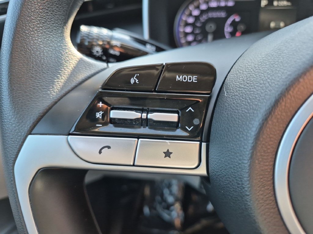 Certified Used 2024 Black Hyundai SE image 14
