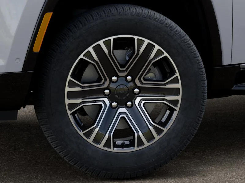New 2026 Bright White Clear-Coat Exterior Paint Jeep  image 34