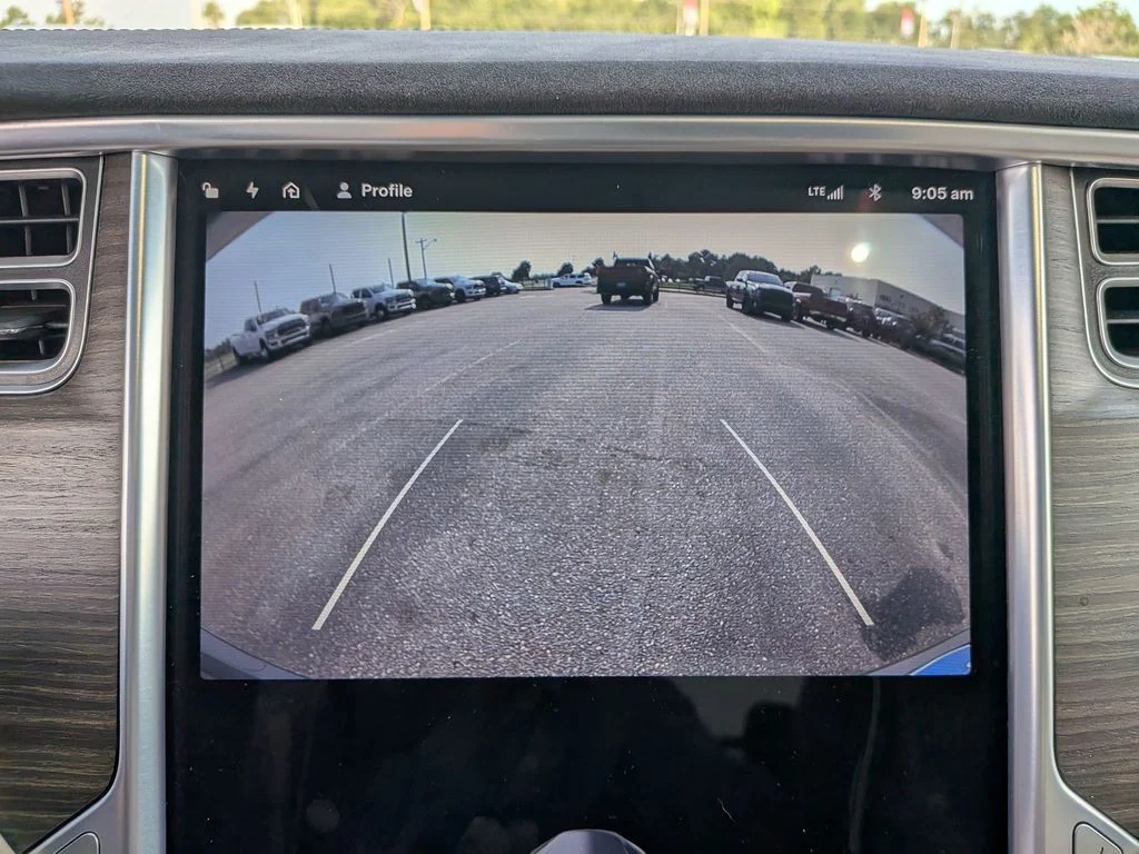 Used 2016 Gray Tesla P90D image 20