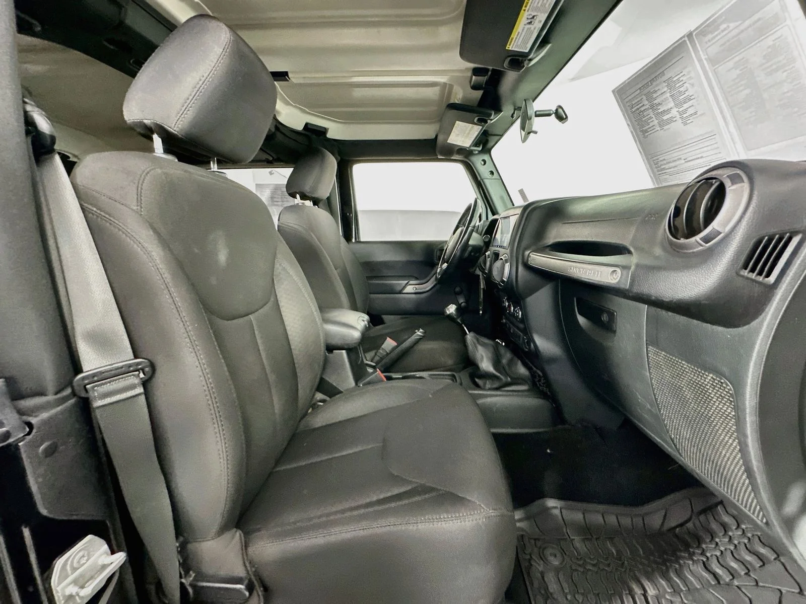 Used 2018 Black Clearcoat Jeep Sport image 23