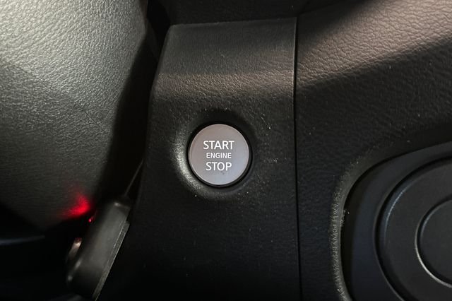 Used 2022 Red Nissan SV image 21