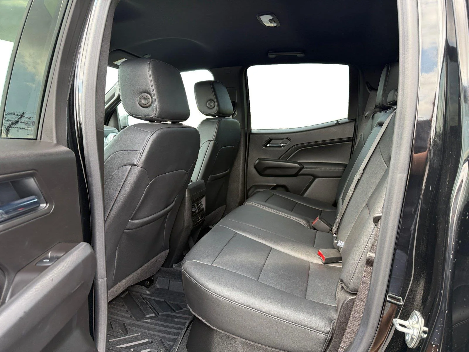 Used 2026 Black Chevrolet 4WD LT image 19