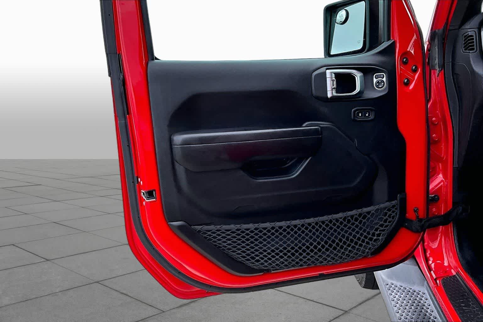 Used 2018 Firecracker Red Clearcoat Jeep Sport S image 20