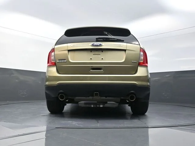 Used 2013  Ford SEL image 36