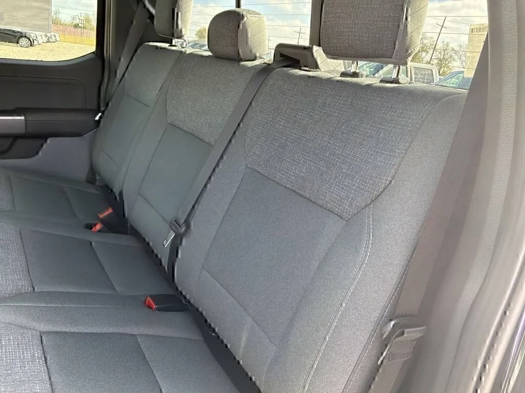 New 2026 Agate Black Metallic Ford XLT image 18