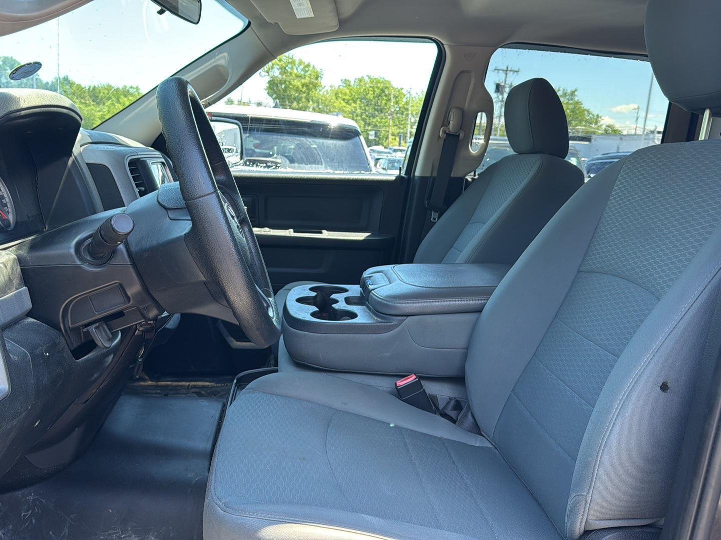 Used 2014 Granite Crystal Metallic Clearcoat Ram Express image 2