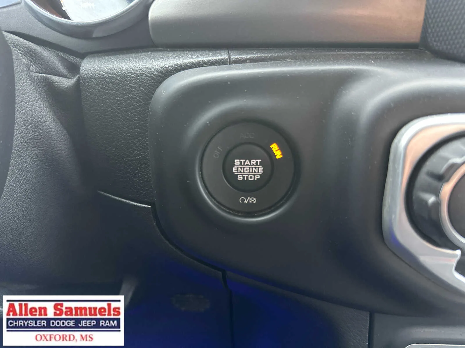 Used 2021 Hydro Blue Pearlcoat Jeep Sport S image 21