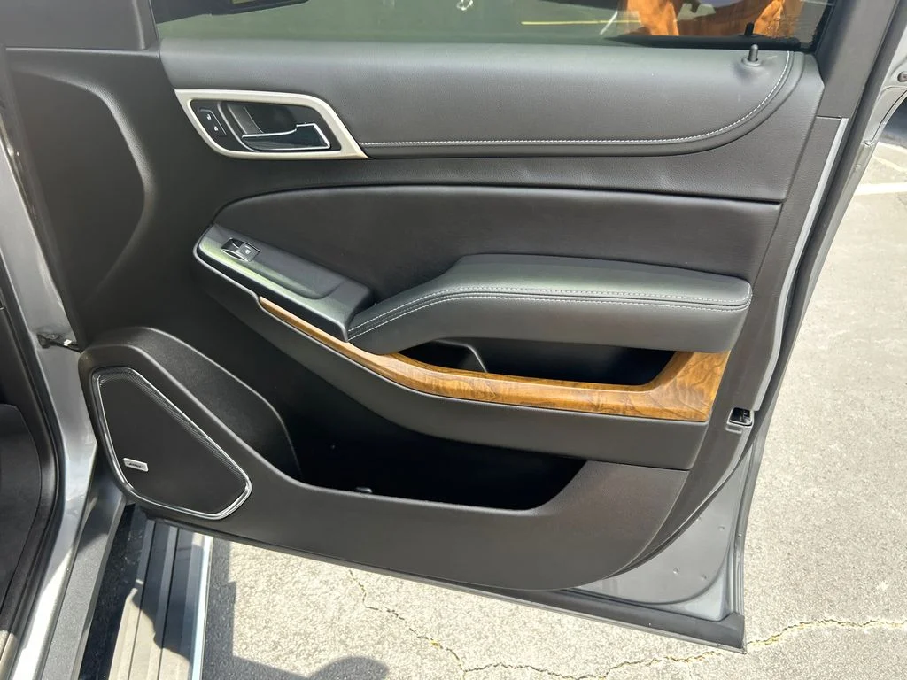 Used 2019 Gray GMC Denali image 14
