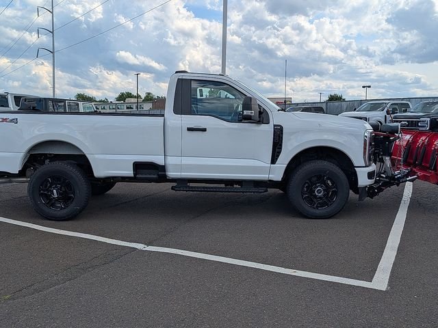 New 2026 Oxford White Ford F-250 XL image 5