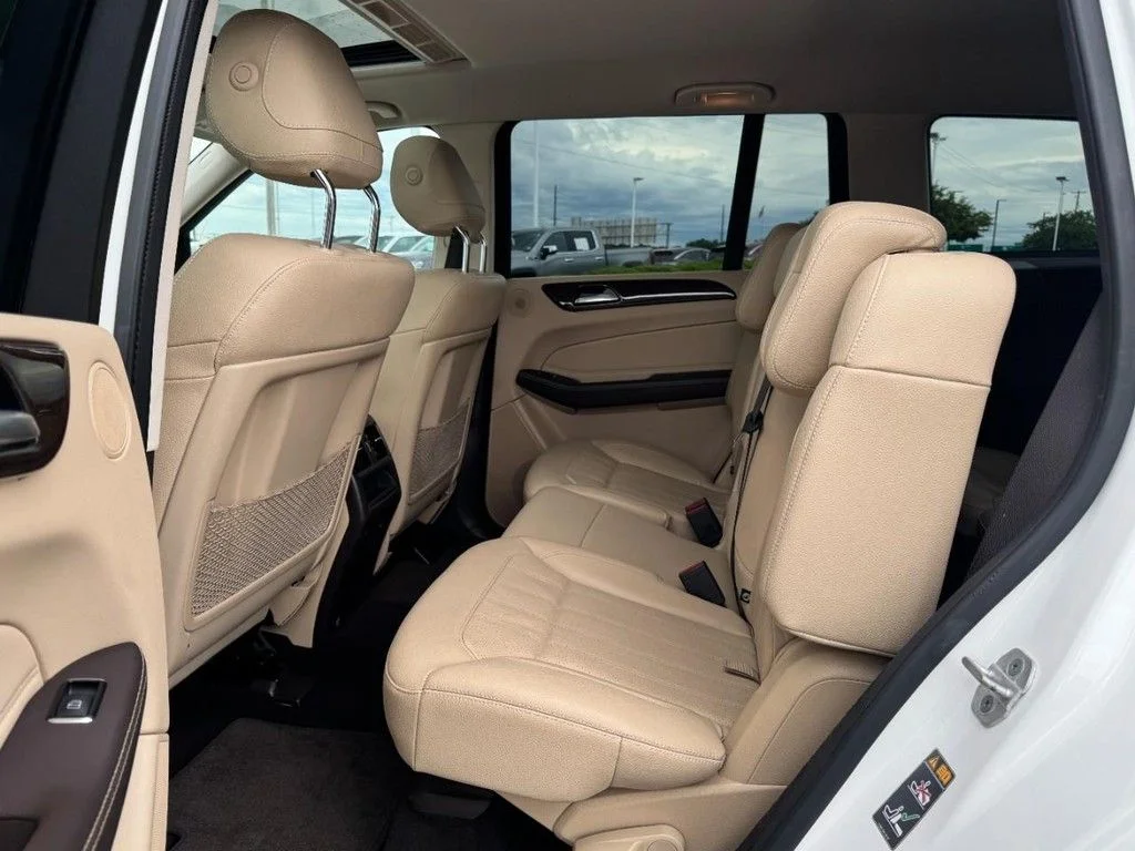 Used 2017 designo Diamond White Metallic Mercedes-Benz GLS 450 image 11