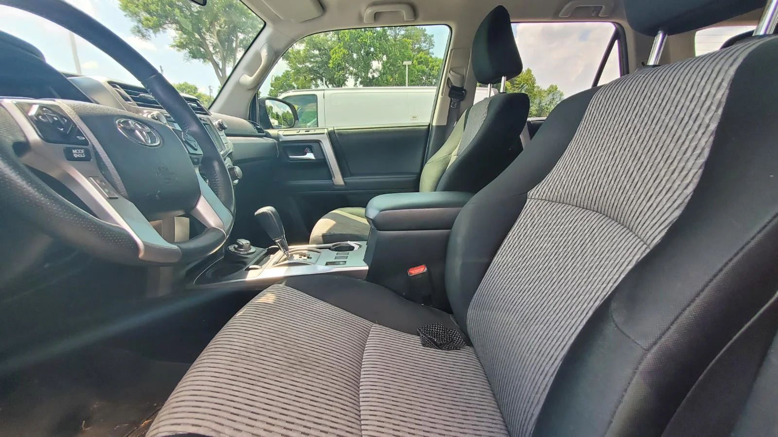 Used 2018 Magnetic Gray Metallic Toyota SR5 image 3