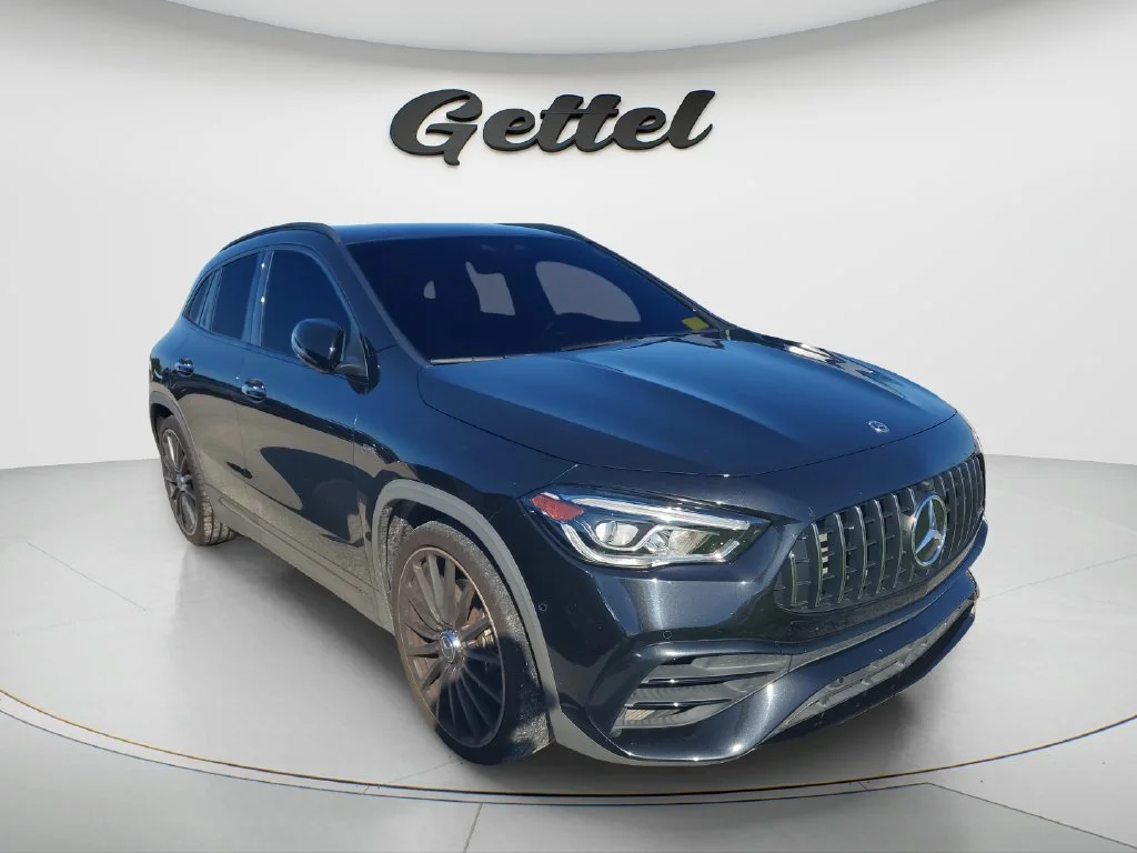 Used 2022 Black Mercedes-Benz 4MATIC® image 2