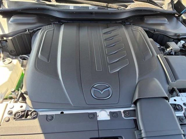 New 2026 Platinum Quartz Metallic Mazda 3.3 Turbo Preferred AWD image 39