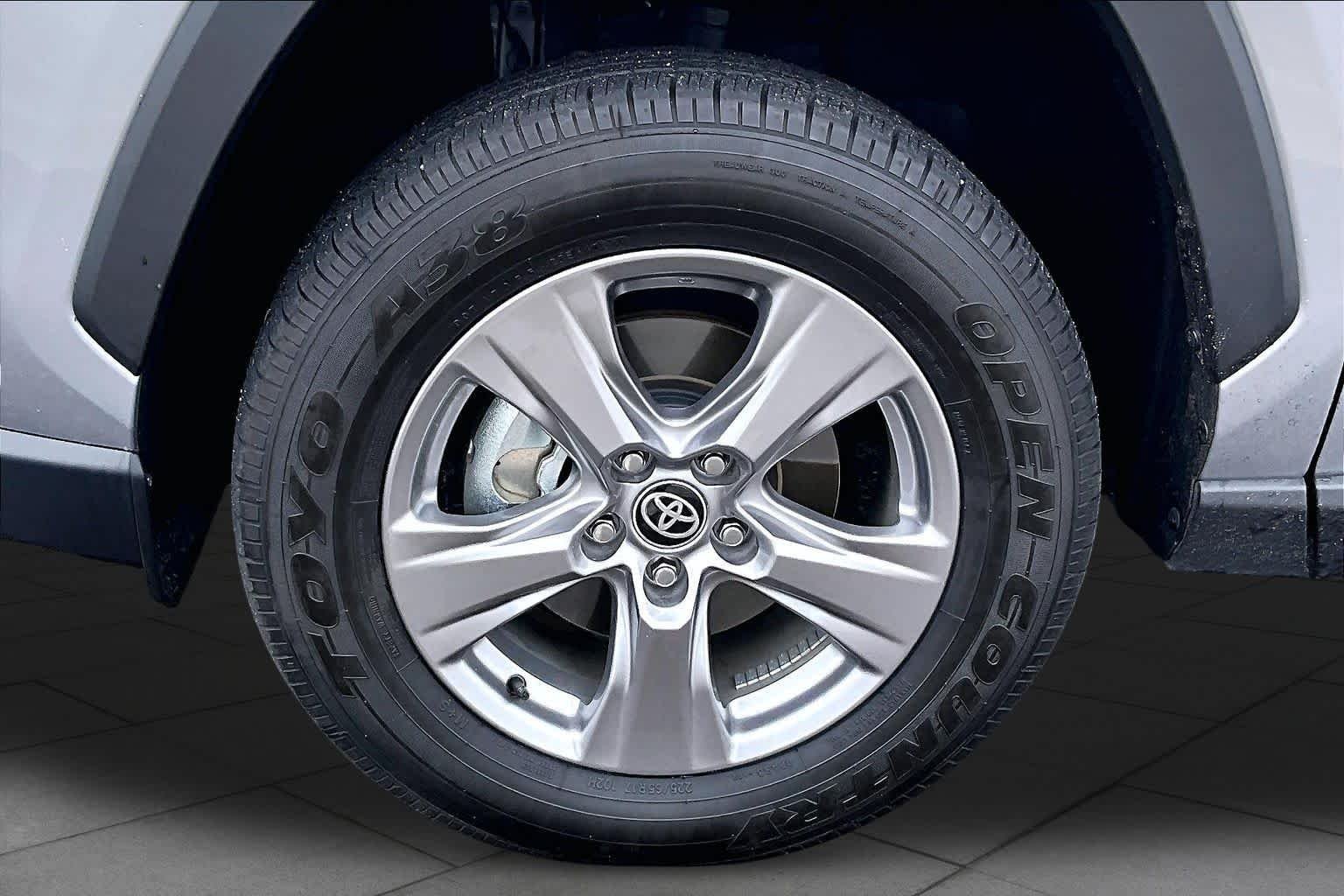 Used 2025 Silver Sky Metallic Toyota XLE image 10