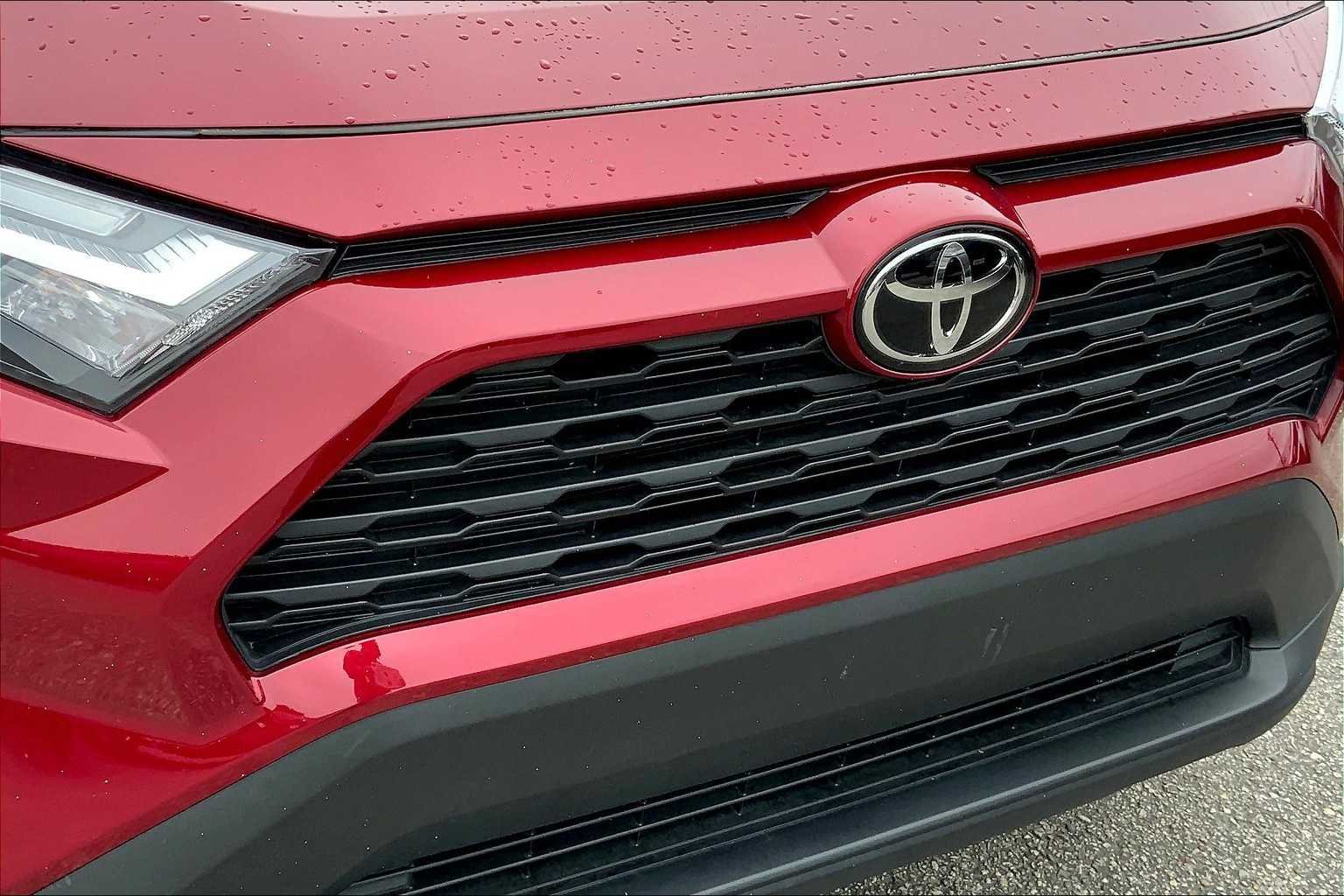 Used 2023 Ruby Flare Pearl Toyota XLE image 30