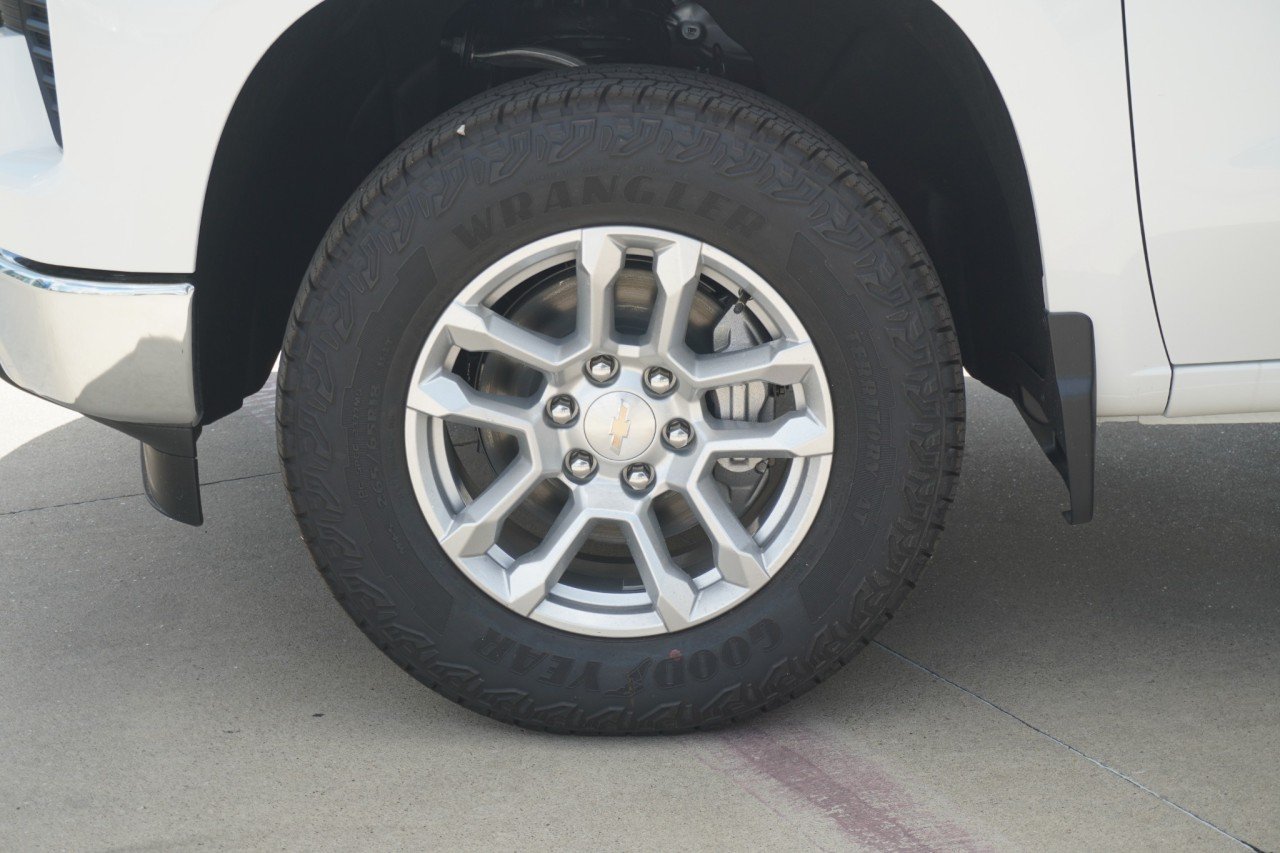 2026 Chevrolet Silverado 1500 LT - Photo 16