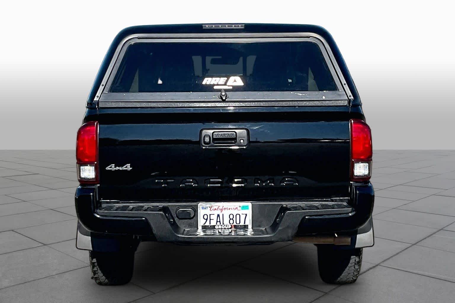 Used 2018 Midnight Black Metallic Toyota SR image 4