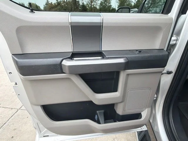 Used 2015 Silver Ford XLT image 12