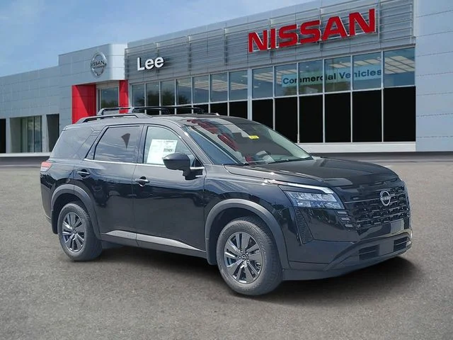 2026 Nissan Pathfinder SV 2WD's photo