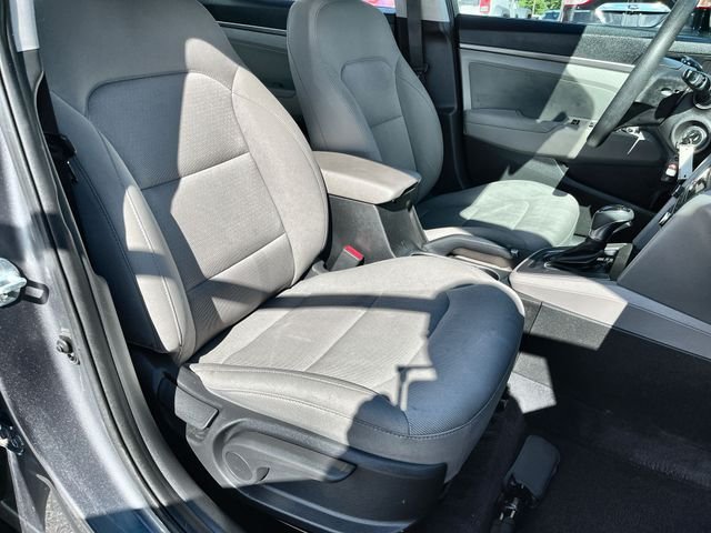 Used 2018 Gray Hyundai SEL image 26
