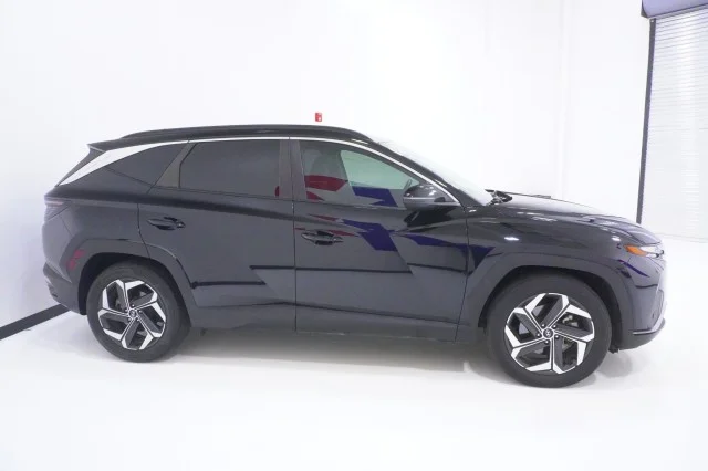 Used 2024  Hyundai SEL image 4
