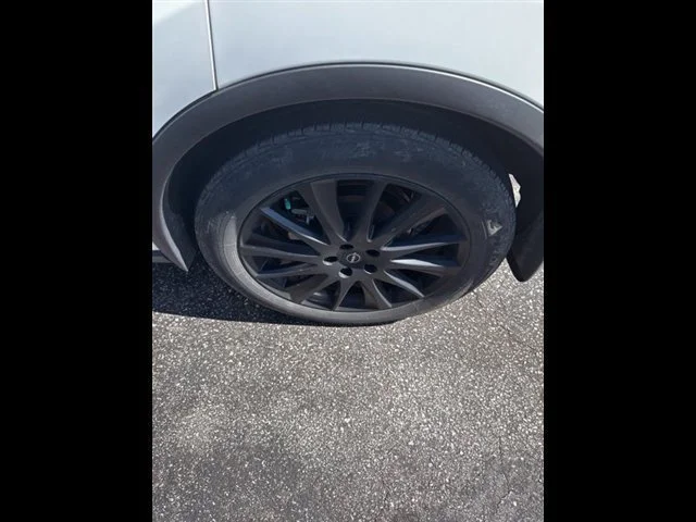 Used 2023 White Nissan Platinum image 13
