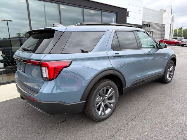 New 2026 Vapor Blue Metallic Ford Active image 3