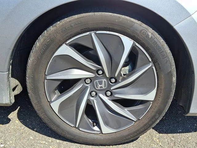 Certified Used 2019 Silver Honda Touring image 8