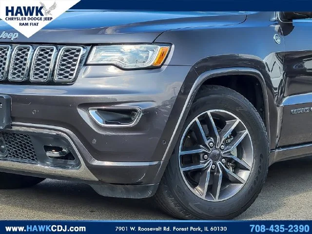 Used 2020 Gray Jeep Overland image 3